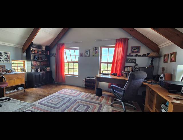5 BEDROOM HOUSE FOR SALE IN CAPE FARMS